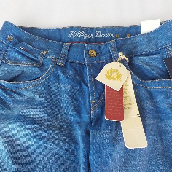 Tommy Hilfiger Loose Fit Wide Leg Jeans - Picture 8 of 9